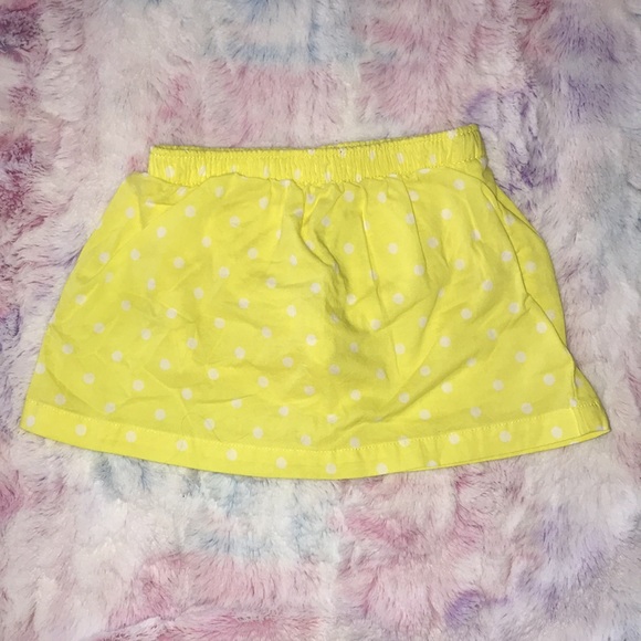 Carter’s 2-Piece Outfit. - Picture 6 of 9